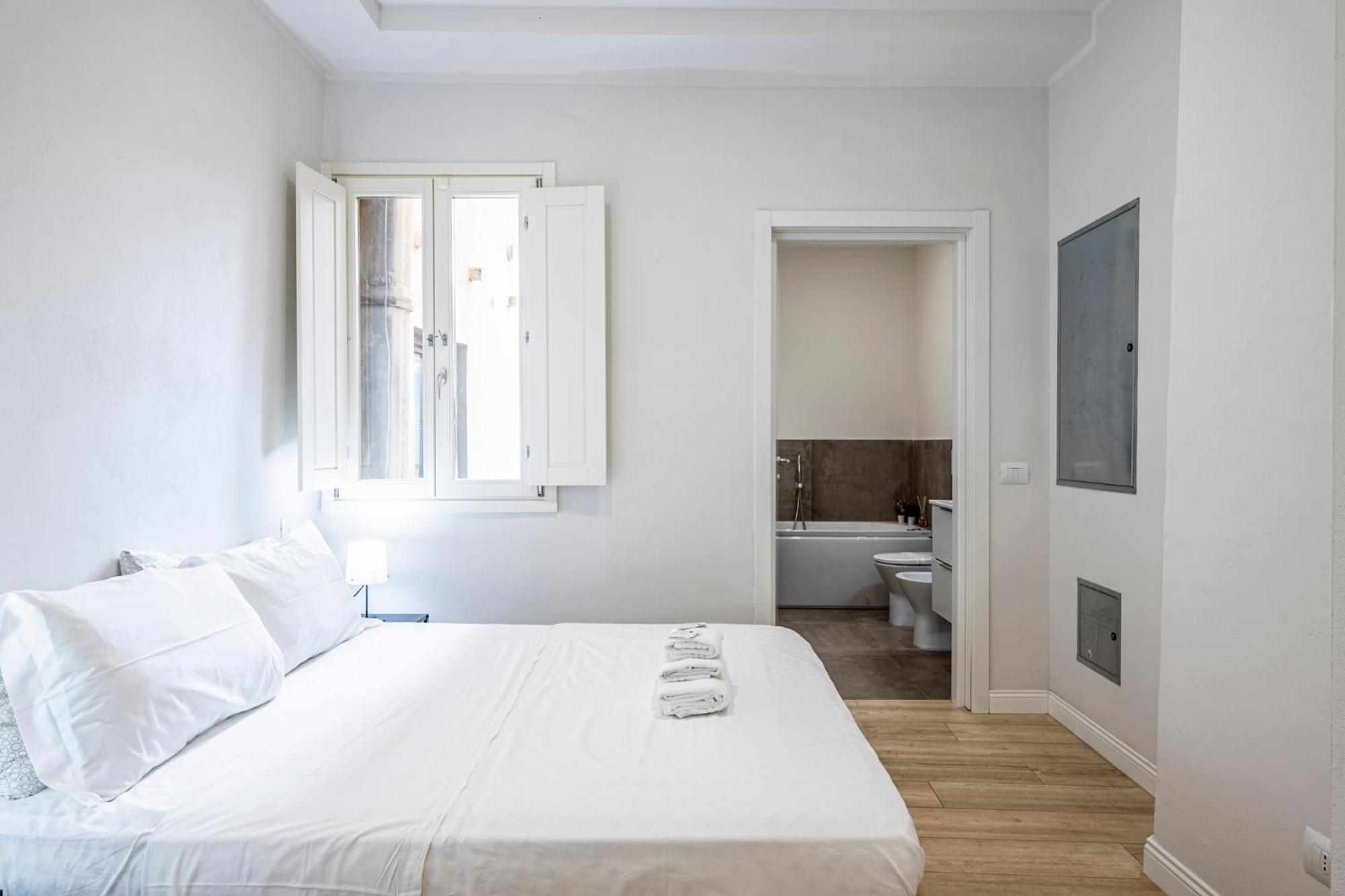 10 Minuti Duomo - Double Suite Con Idromassaggio Флоренция Экстерьер фото